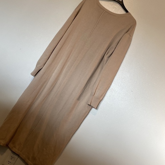 11 • Honore’ Nola cashmere V neck long sleeve double pocket sweater long dress - Picture 11 of 16